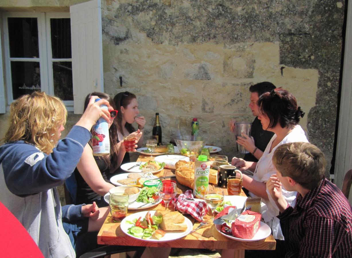 Romantic Gite Nr St Emilion With Private Pool And Views To Die For Pujols  المظهر الخارجي الصورة